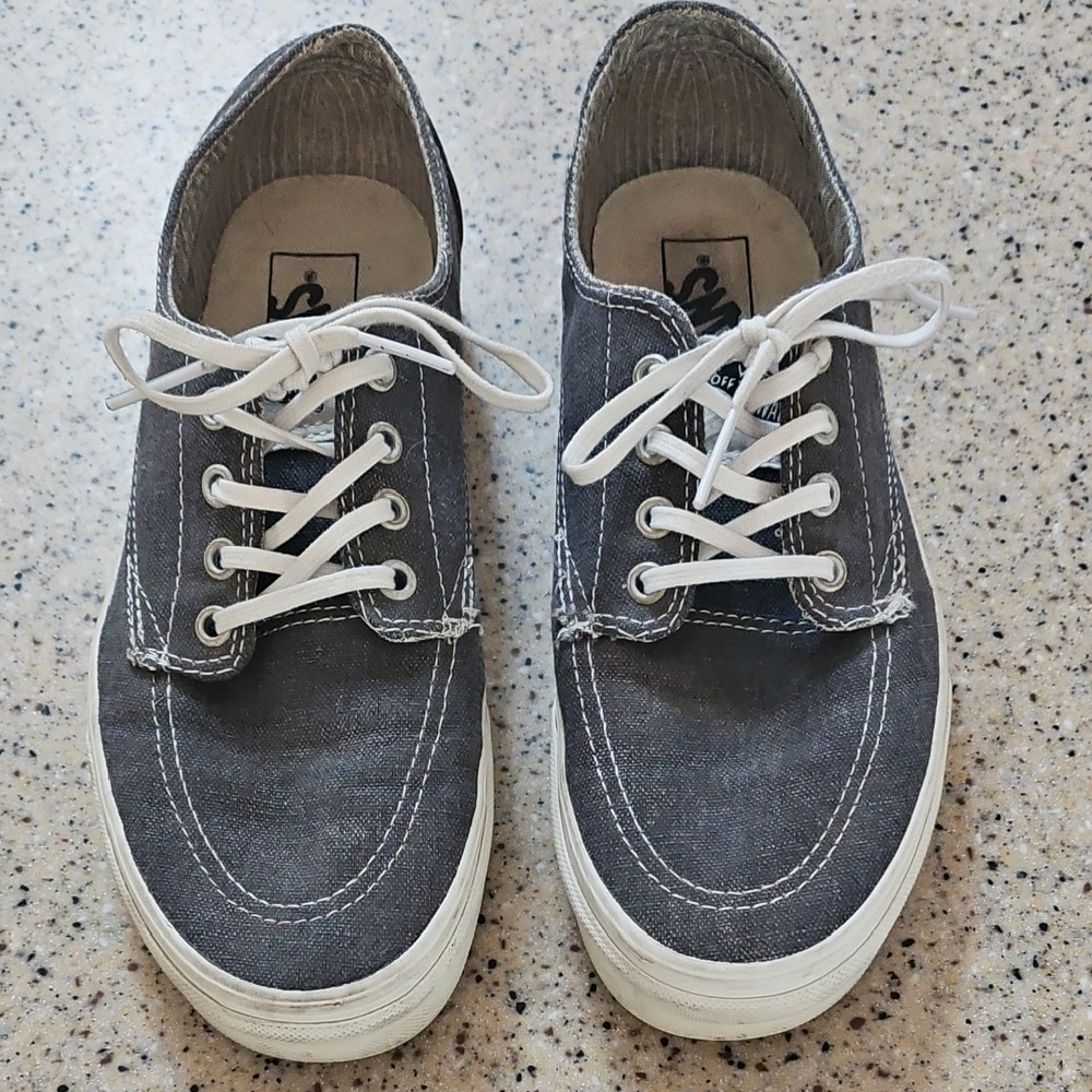 Vans Off The Wall Canvas Boat Shoe Style Skater Sneaker